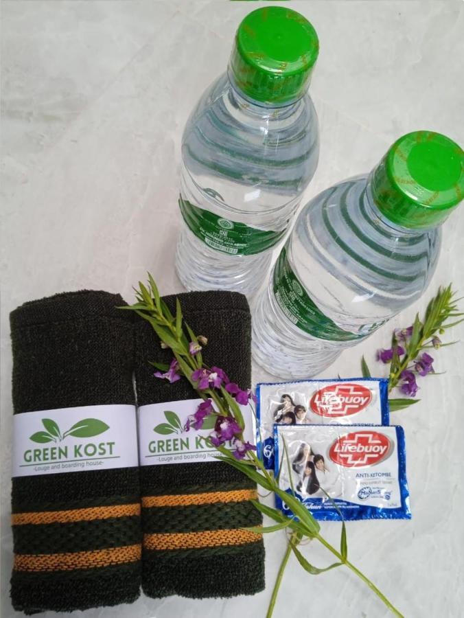 Hostel Greenkost Sintang Zewnętrze zdjęcie