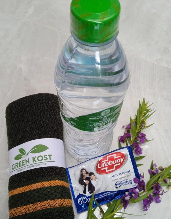 Hostel Greenkost Sintang Zewnętrze zdjęcie